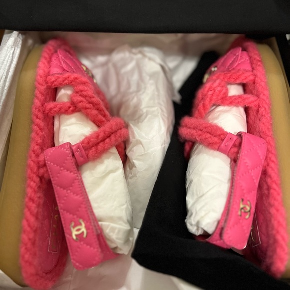 Chanel Cord Lambskin Quilted Logo Pink Sandals in 36.5 - Picture 5 of 13